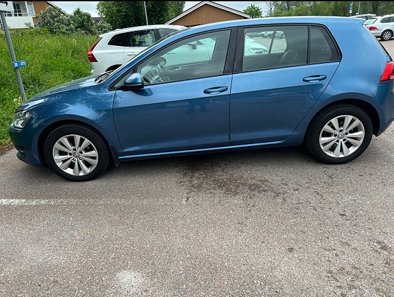 Volkswagen Golf VII 5 of 5