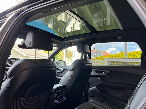 Audi Q7 6 of 7