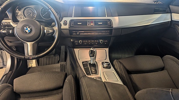 BMW 520d 4 of 12