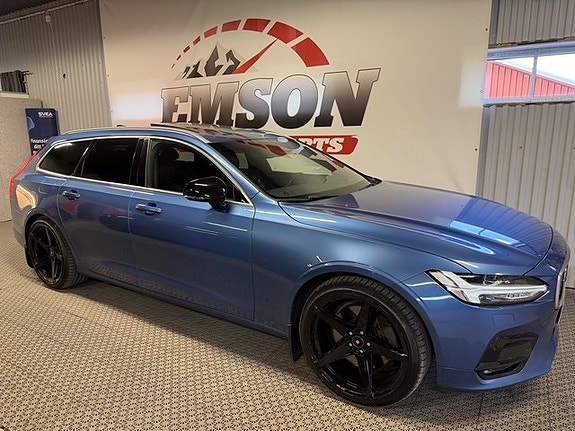 Volvo V90 2 of 5