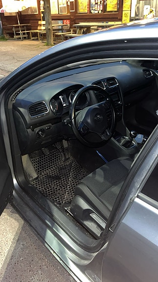 Volkswagen Golf VI 5 of 5