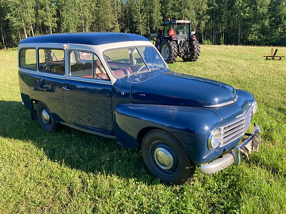 Volvo PV445 4 of 5