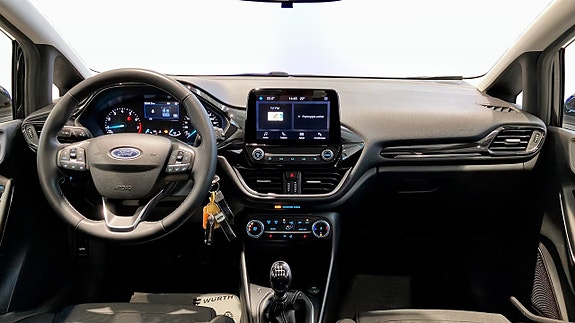 Ford Fiesta 4 of 5