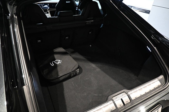Porsche Panamera 4S 11 of 24