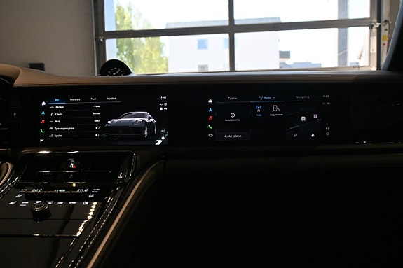 Porsche Panamera 4S 17 of 24