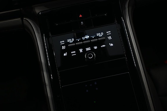 Porsche Panamera 4S 16 of 24