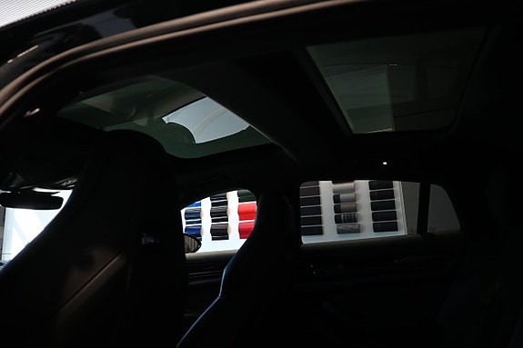 Porsche Panamera 4S 24 of 24