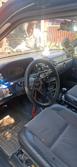 Volvo 940 3 of 4