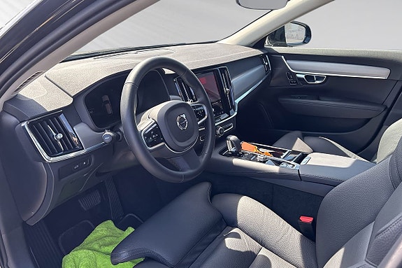 Volvo V90 7 of 11