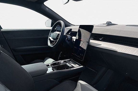 Polestar 3 13 of 19