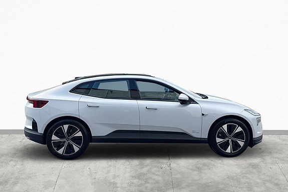 Polestar 4 3 of 19