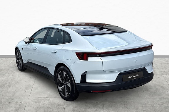 Polestar 4 7 of 19