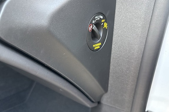 Polestar 4 15 of 19