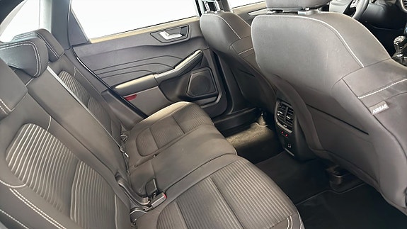 Ford Kuga 5 of 5
