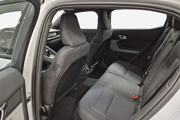 Polestar 2 11 of 14