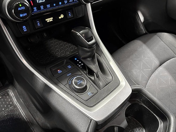 Toyota RAV4 18 of 19