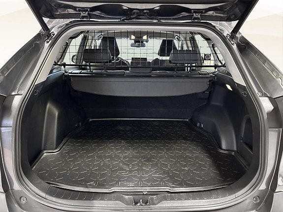 Toyota RAV4 13 of 19