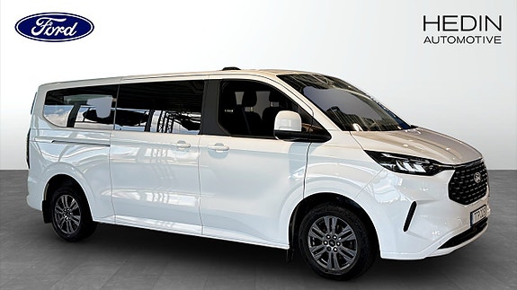 Ford Custom Tourneo 6 of 9