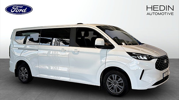 Ford Custom Tourneo 6 of 9