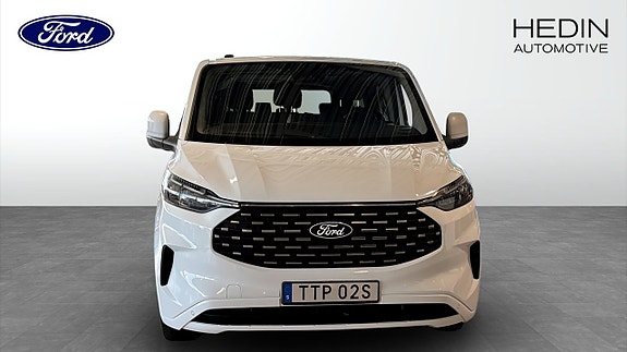Ford Custom Tourneo 8 of 9