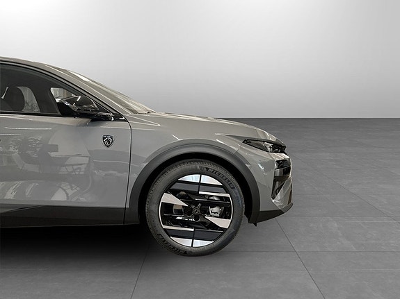 Peugeot 408 9 of 14