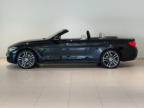 BMW 440i 3 of 5