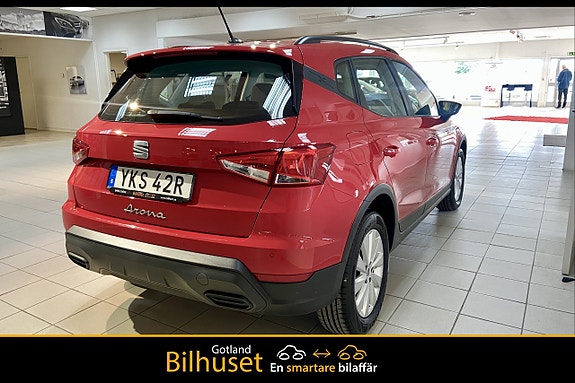 Seat Arona 4 of 5