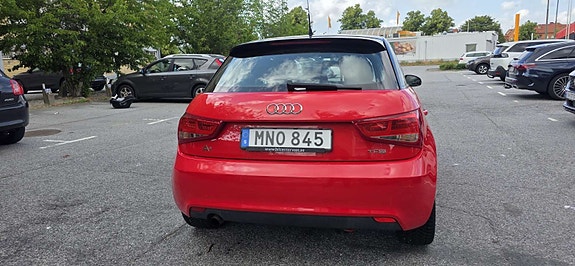 Audi A1 3 of 5