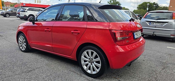 Audi A1 2 of 5