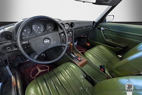 Mercedes-Benz SL350 11 of 15