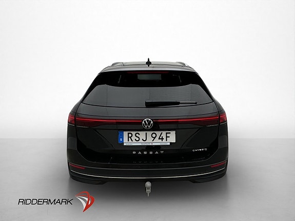 Volkswagen Passat 7 of 30