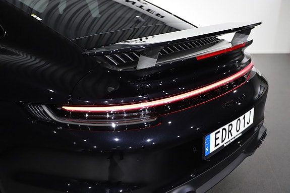 Porsche 911 4 of 5