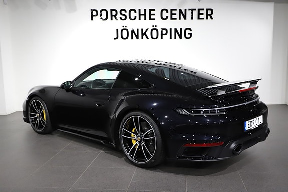 Porsche 911 3 of 5