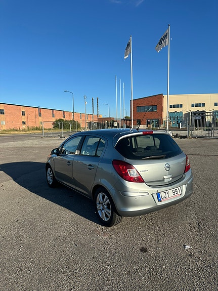 Opel Corsa 3 of 10