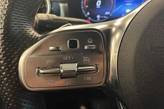 Mercedes-Benz CLA250 e 13 of 22