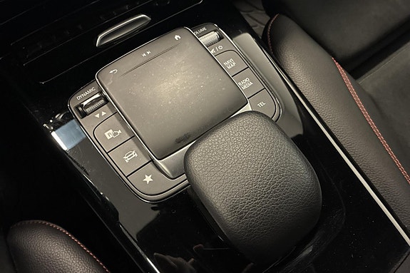 Mercedes-Benz CLA250 e 15 of 22