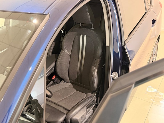 BMW 225xe 5 of 13