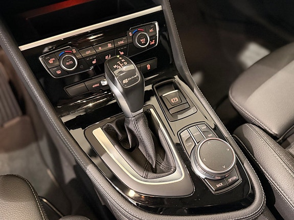 BMW 225xe 10 of 13