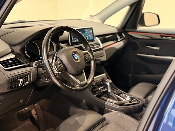 BMW 225xe 4 of 13