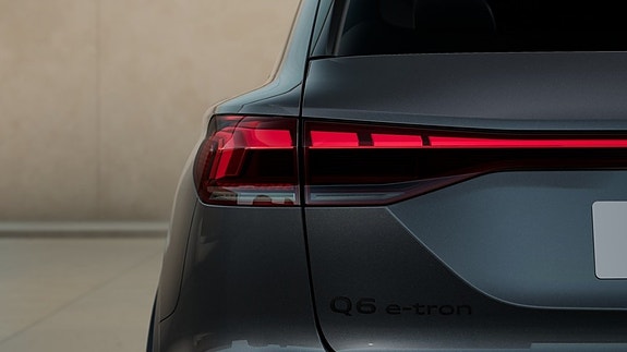 Audi Q6 e-tron 6 of 11