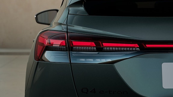 Audi Q4 e-tron 6 of 11