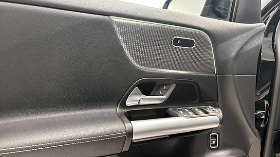 Mercedes-Benz EQA250 12 of 12