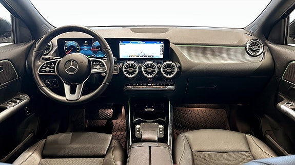 Mercedes-Benz EQA250 6 of 12