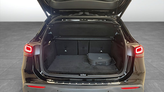 Mercedes-Benz EQA250 11 of 12