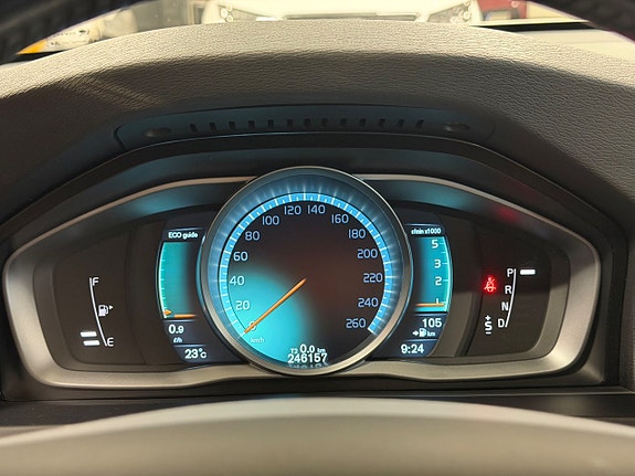 Volvo V60 15 of 18