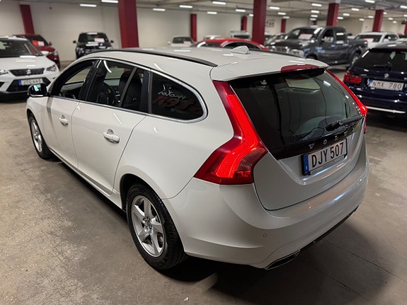Volvo V60 6 of 18