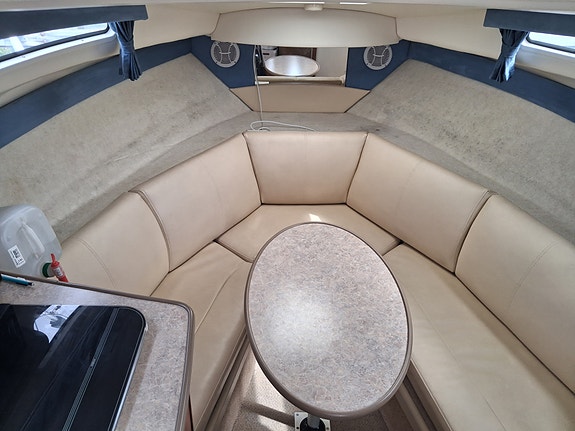 Bayliner 245, i fint skick 2 of 4