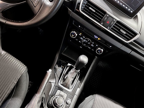 Mazda 3 10 of 15