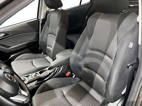 Mazda 3 5 of 15