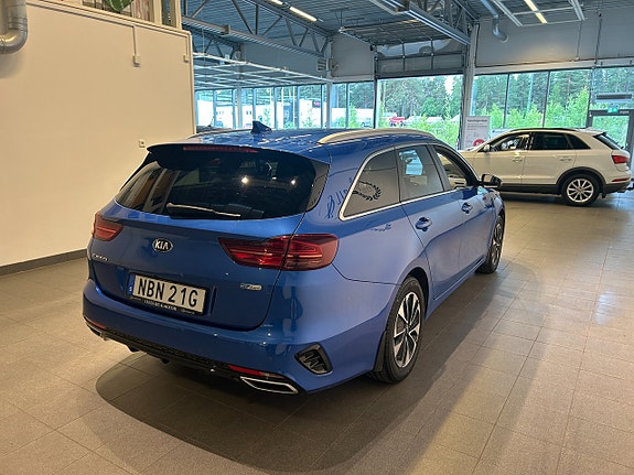 Kia Ceed 3 of 5